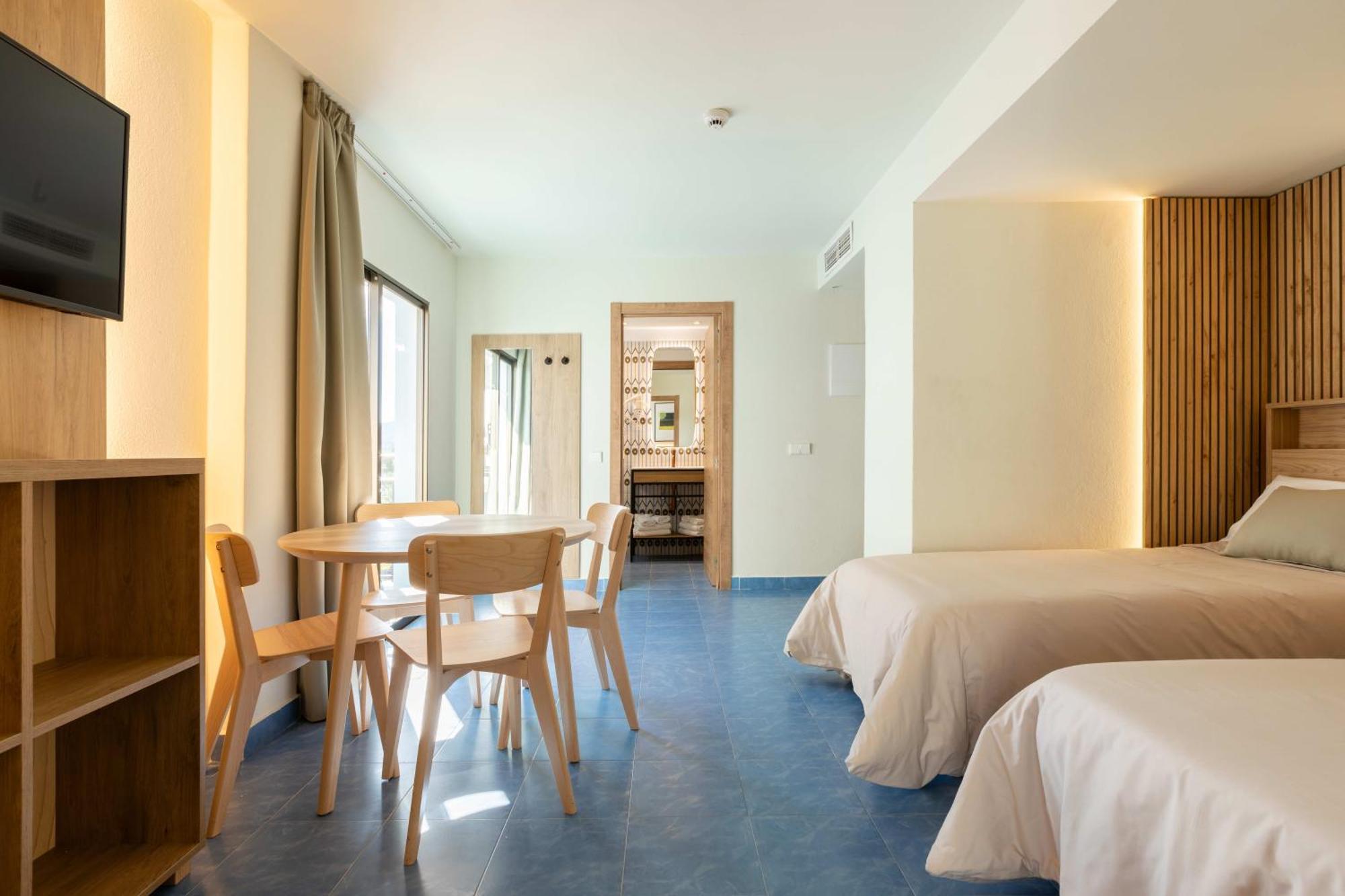 The Blue Apartments - Adults Only Sant Antoni de Portmany Esterno foto