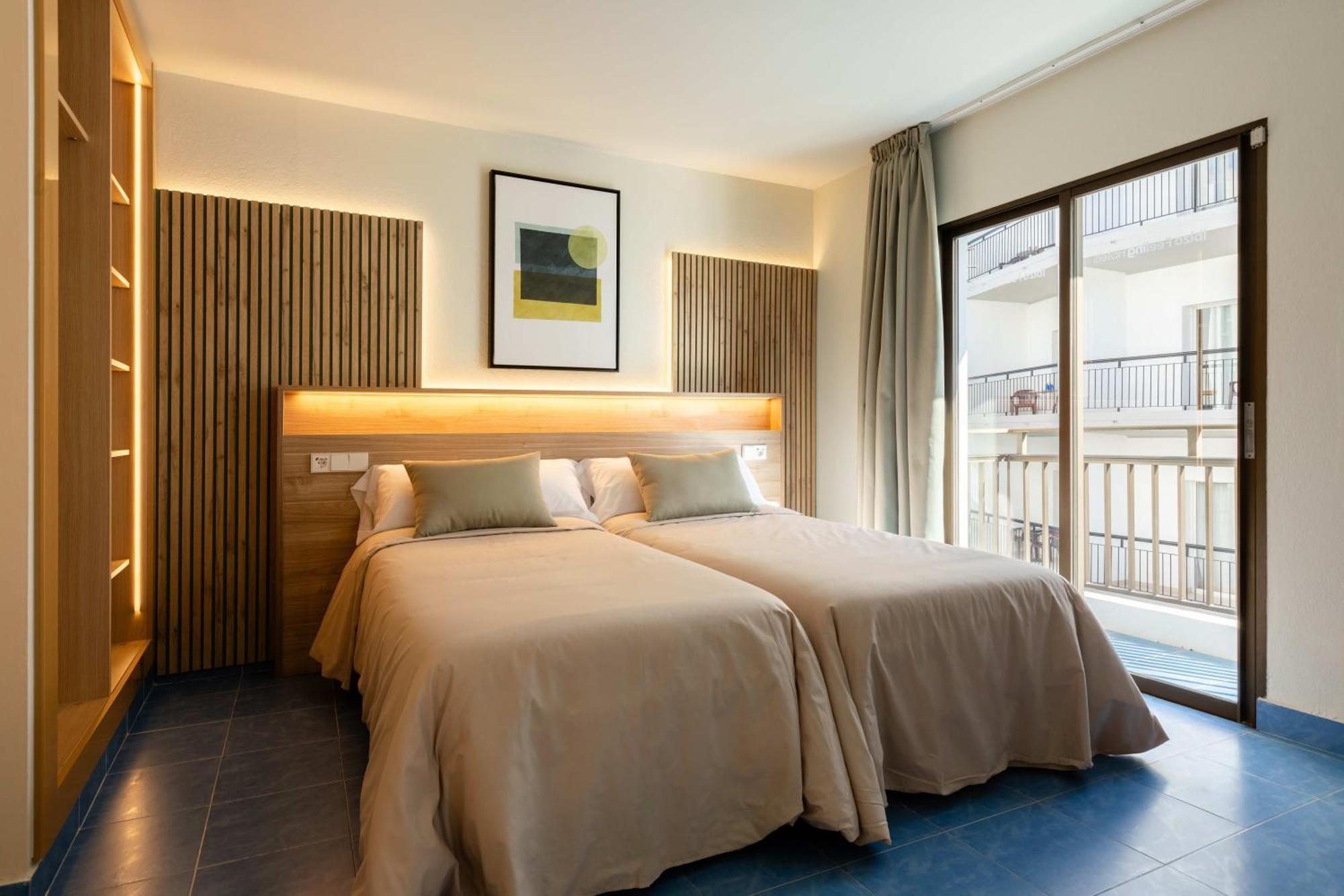 The Blue Apartments - Adults Only Sant Antoni de Portmany Esterno foto