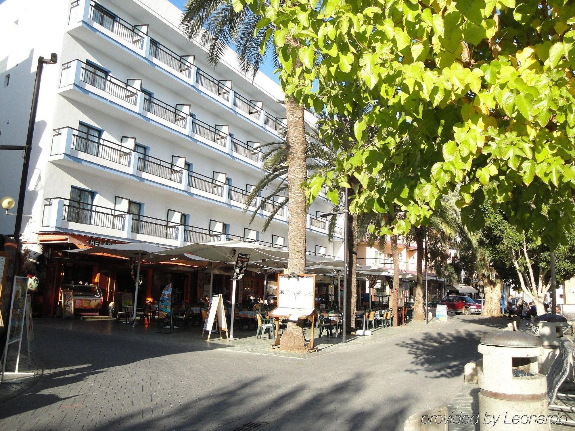 The Blue Apartments - Adults Only Sant Antoni de Portmany Esterno foto