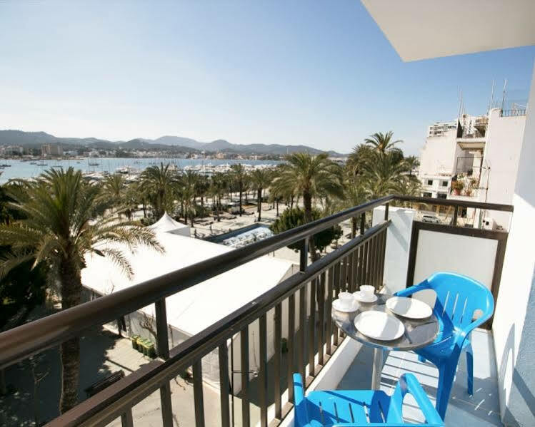 The Blue Apartments - Adults Only Sant Antoni de Portmany Esterno foto